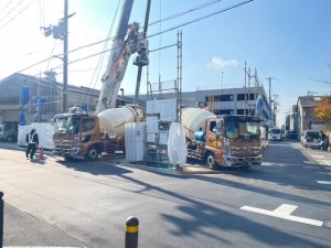80523D49-EF04-4C40-826E-DD28BF672AE7